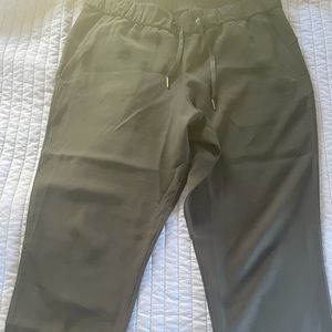 Lululemon “On the Fly” Pant- Black- Size 12